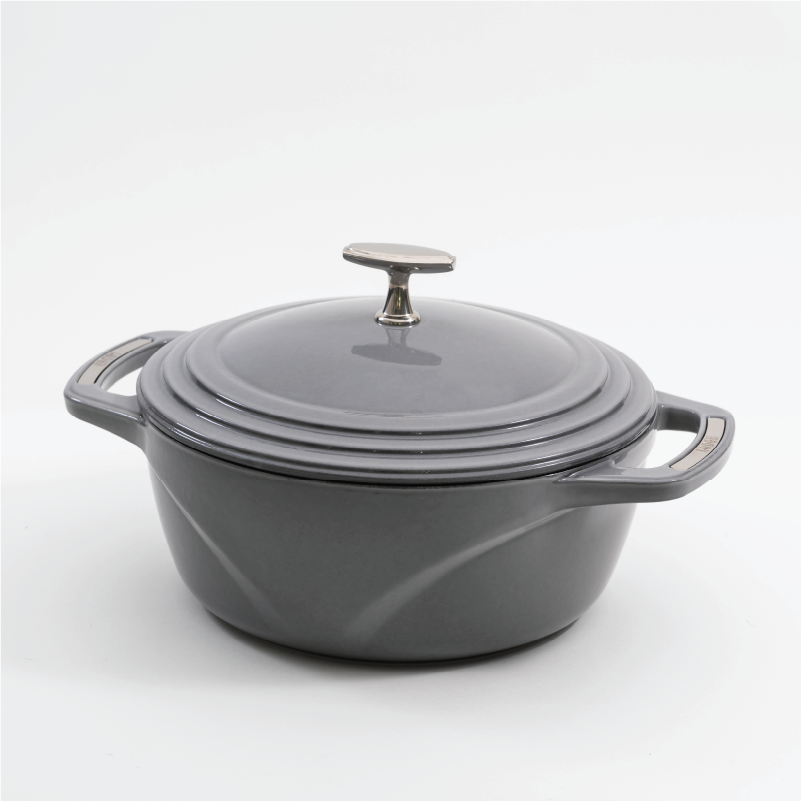 USA Enamel? Cast Iron Dutch Oven - Image 112